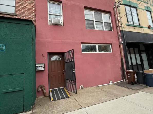 298 Van Brunt Street image 2 of 11