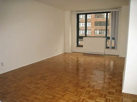 Rented by Evans Real Estate | media 28