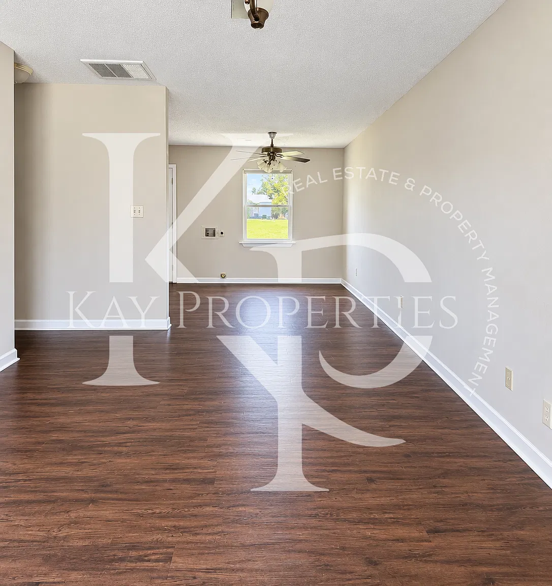 3 bed, 825 sqft, $1,000 — Photo 3