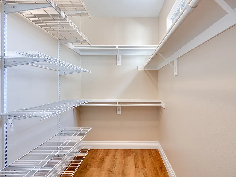 3554 Pinnate Dr — Photo 32