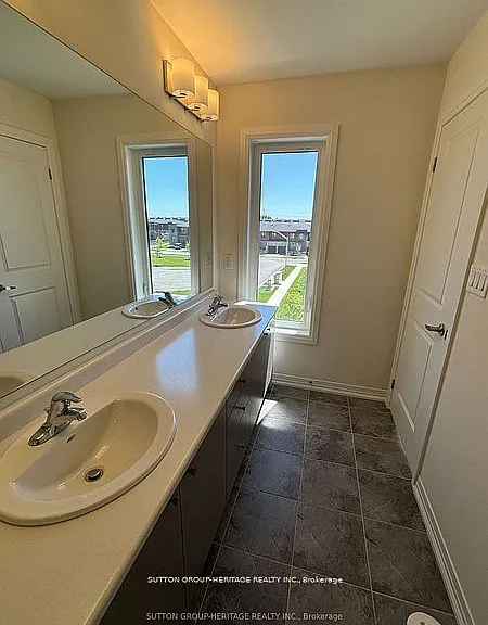 1 Cherry Hill Ln — Photo 27