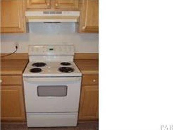 3rd image of 5081 Yacht Harbor Cir