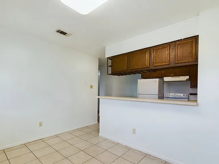 1601 George Bush Dr E #B — Photo 10