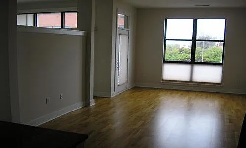 810 W 4th St #412 — Photo 5