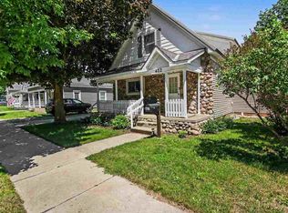 422 N East St, Boyne City, MI 49712