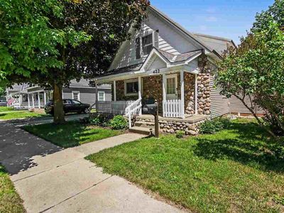422 N East St, Boyne City, MI, 49712
