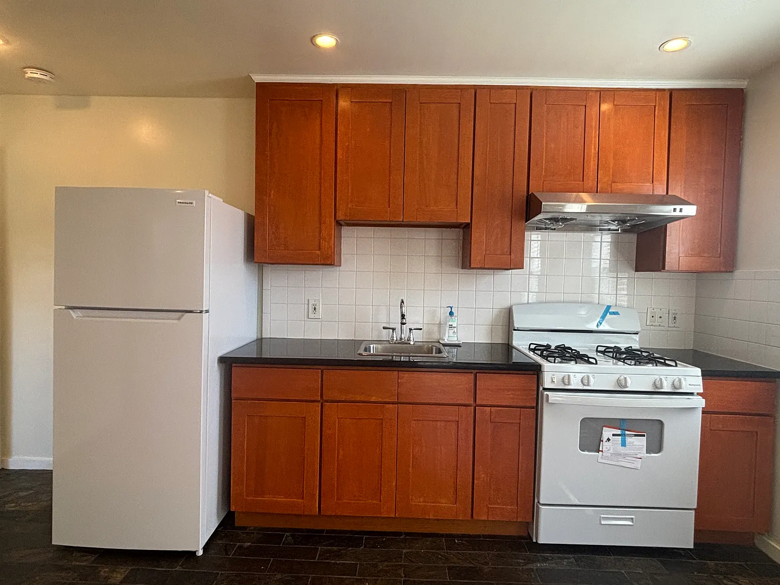 1 bed, 580 sqft, $2,550 — Photo 2