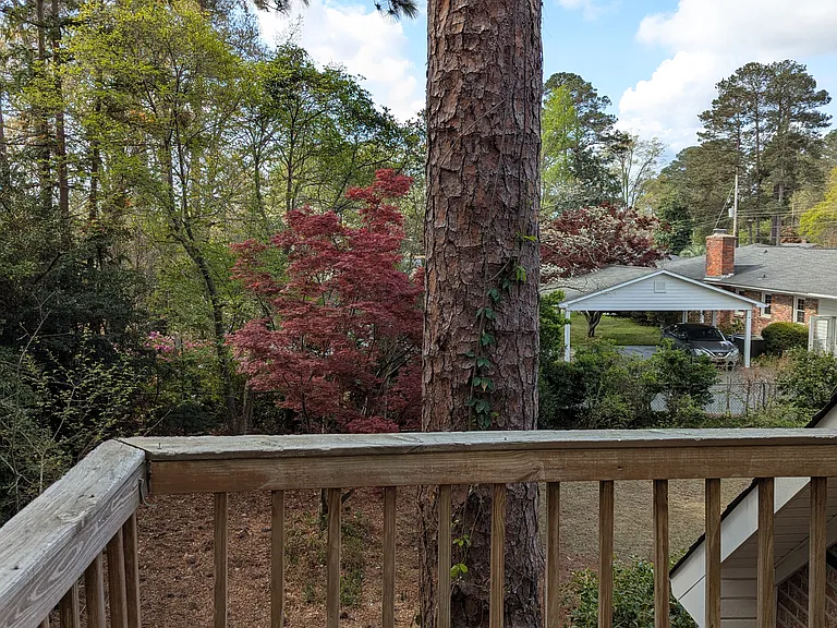 E Sandhurst Dr — Photo 4