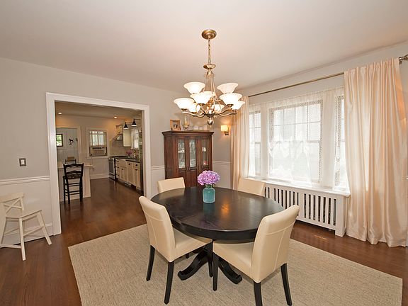 5th image of 52 Knollwood Ave