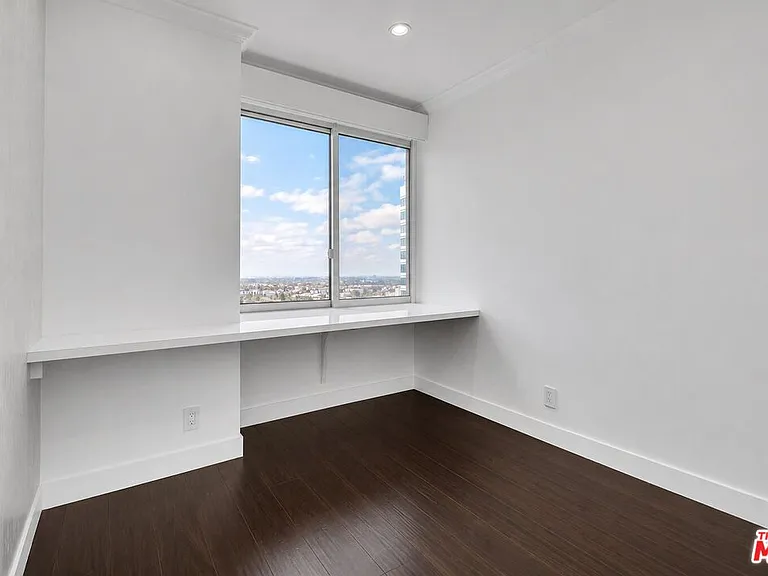 865 Comstock Ave #16C — Photo 13