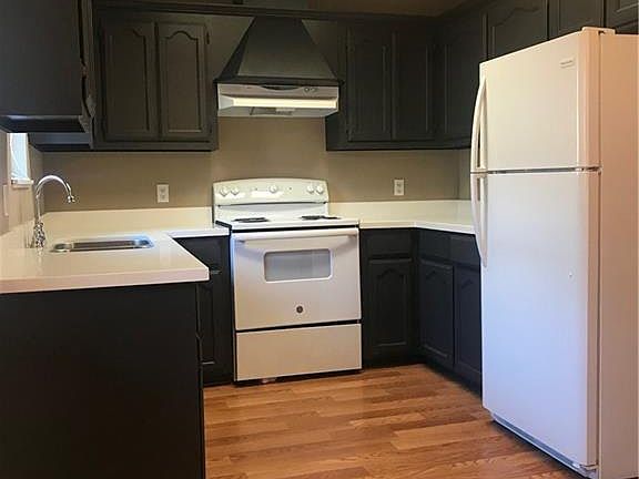2nd image of 7105 N 8th St APT 1