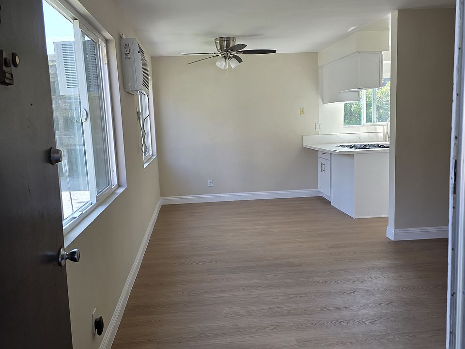 1st image of 321 W Milford St #4