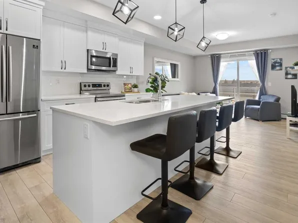 370 E Harvest Hills Cmn NE #406, Calgary, AB T3K 2M8