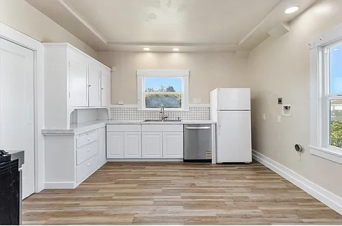 629 Santa Clara Ave #A Photo 1