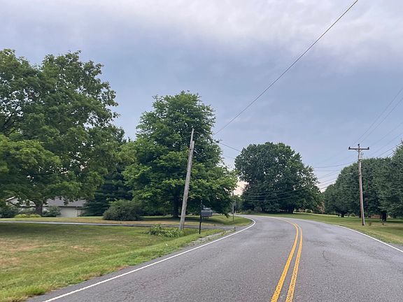 4th image of 131 Graystone Dr