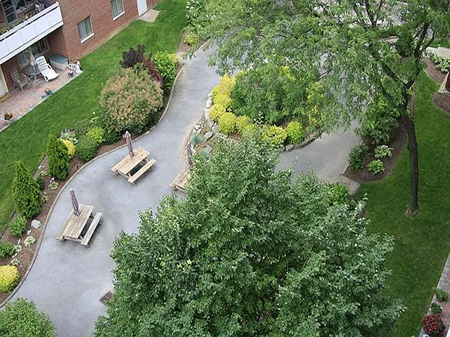 610 Lake St — Photo 16