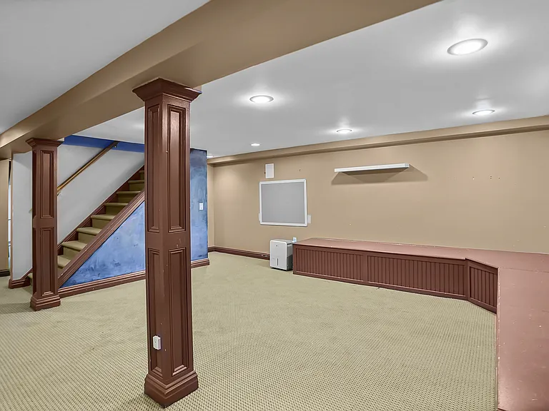 38 Carlson Ct — Photo 14