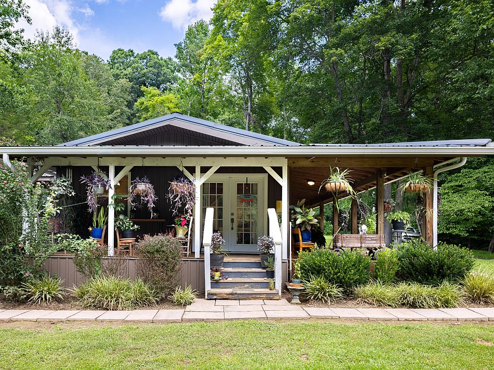 1st image of 298 Adams Ln