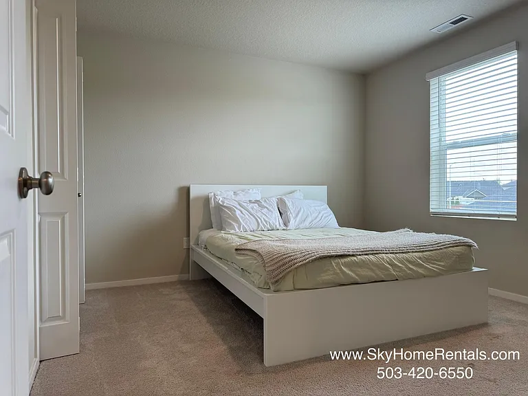 4832 Skylab Ave NE — Photo 18