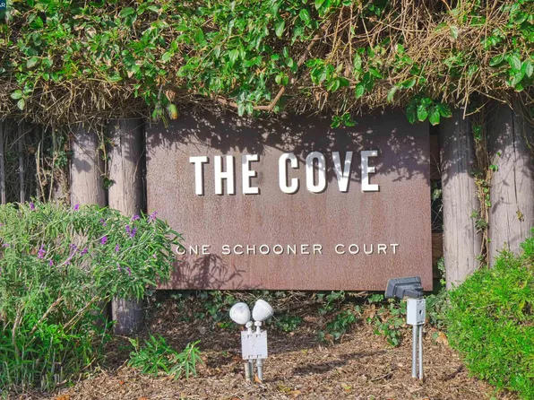 65 Schooner Ct, Richmond, CA 94804