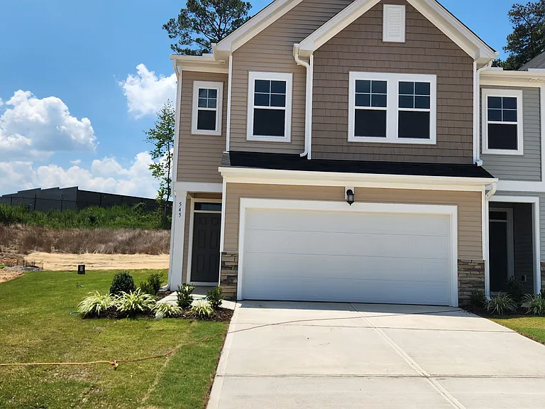 545 Giovanni Dr — Photo 1