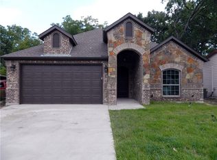 5312 Auburn St, River Oaks, TX 76114