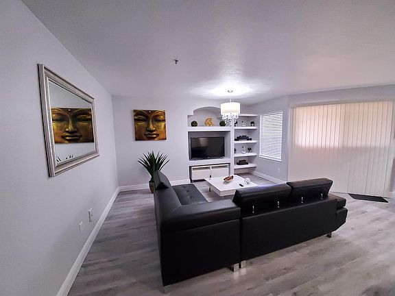 2nd image of 7233 Westpointe Blvd #1223