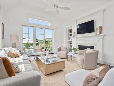 4 Callahan Dr #4, Framingham, MA, 01701