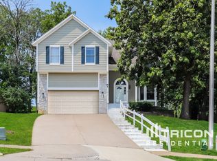 302 E 123rd Ter, Kansas City, MO 64145