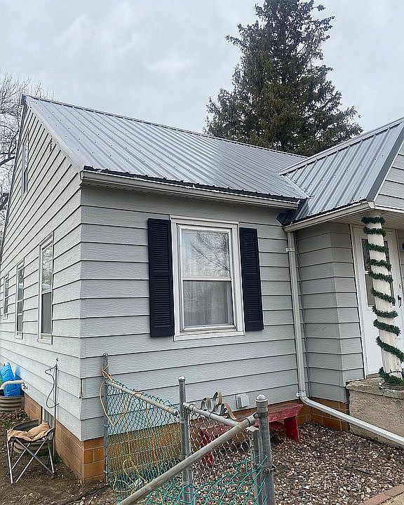 1st image of 110 N 2nd St