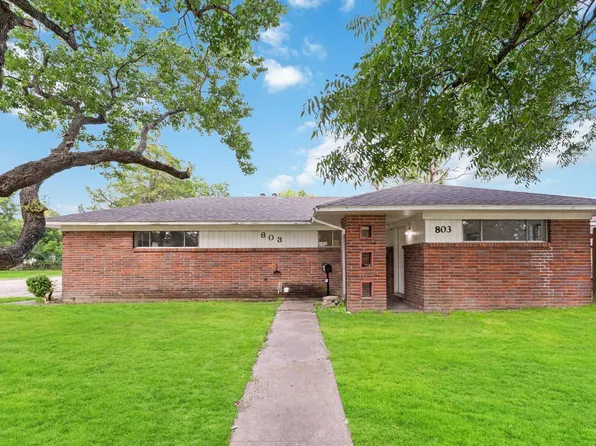 803 S 4th St, La Porte, TX 77571