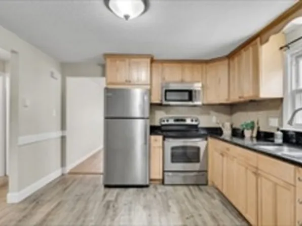 140 Madison Ave #1, Arlington, MA 02474