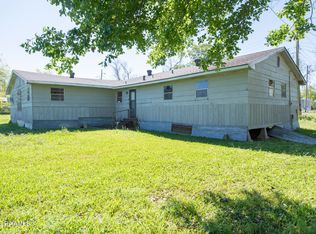 407 Nugier St, Abbeville, LA 70510