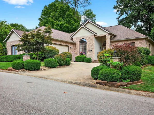 9960 S Augusta Dr, Bloomington, IN 47401