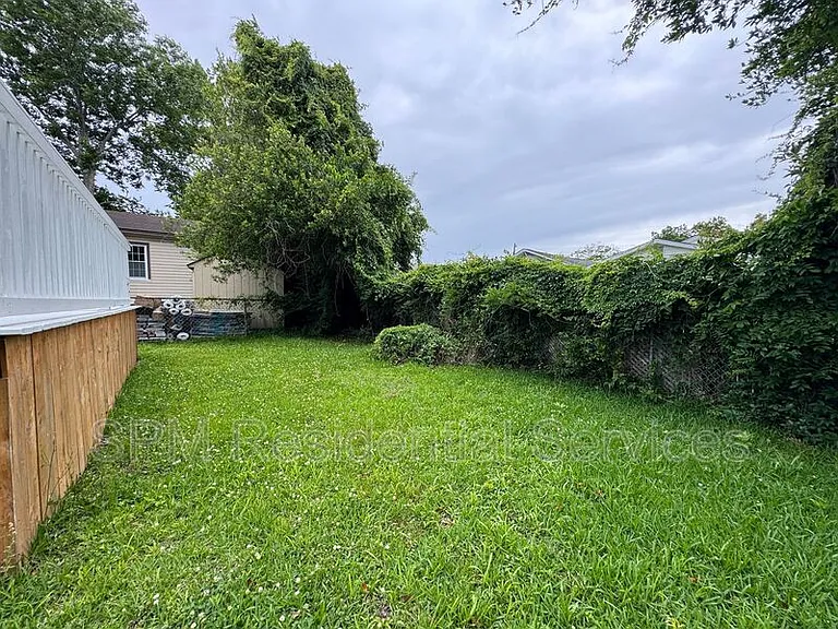 1407 Norman St — Photo 17