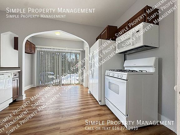 4th image of 507 Glenwood Ave SE #2