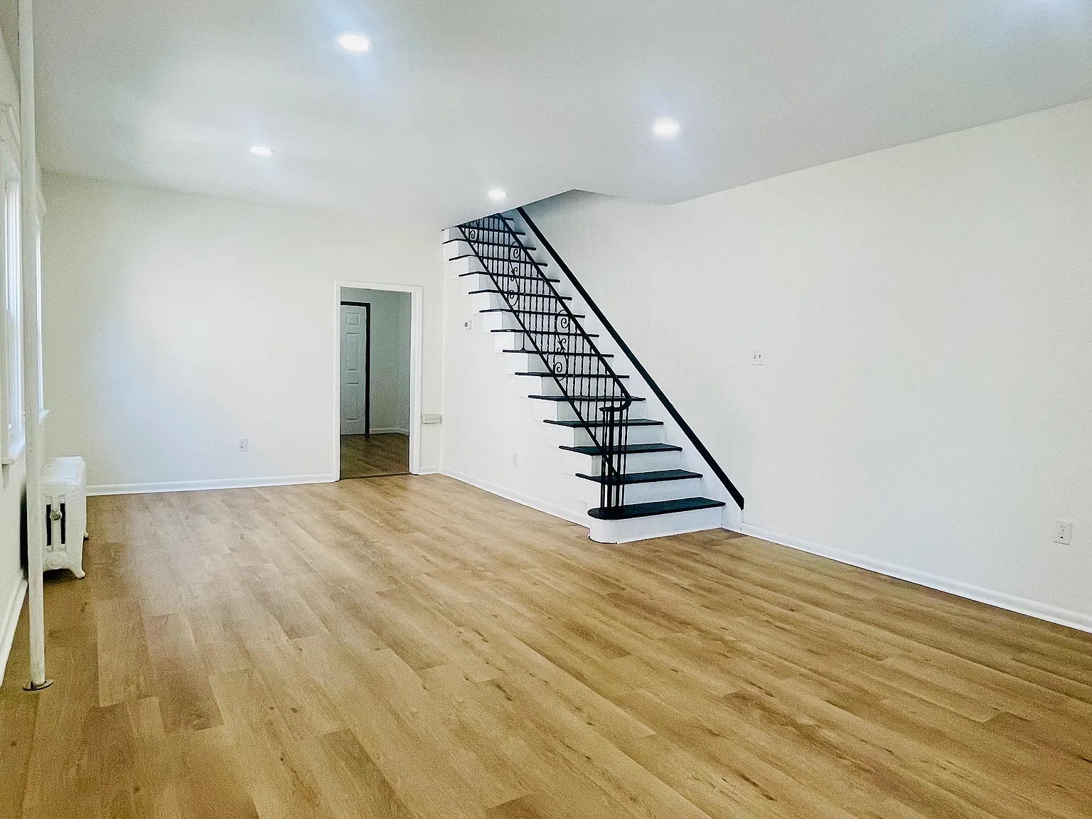 3 bed, 1424 sqft, $1,750 — Photo 3