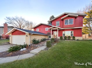 6812 Fairmount Ave, Downers Grove, IL 60516