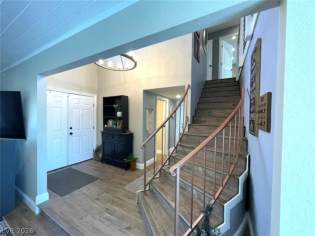 4 bed, 2.5 bath, 2262 sqft, $2,950 — Photo 4