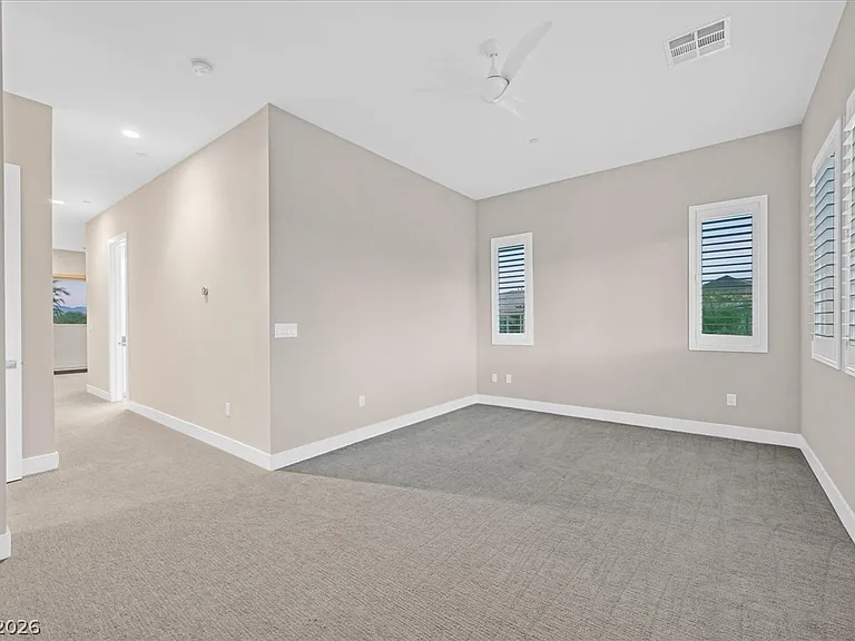 65 Garibaldi Way — Photo 48