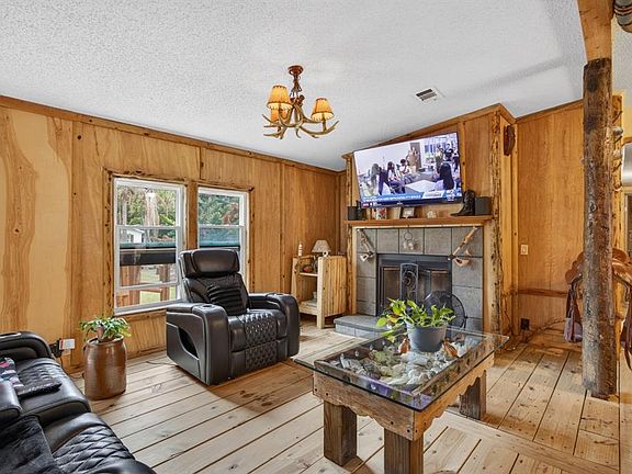 5th image of 15840 Bermuda St