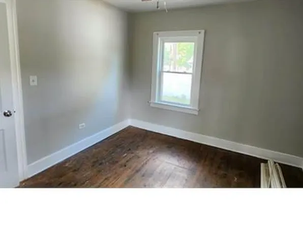 910 Hawkins Ave, Sanford, NC 27330