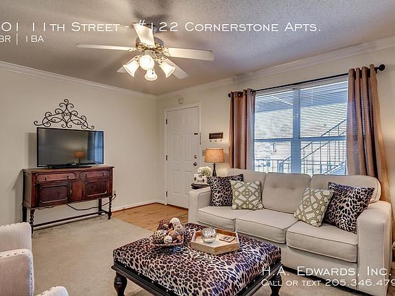 5th image of 601 11th St APT 122