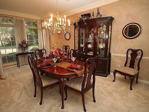 5th image of 1903 Valleria Ct