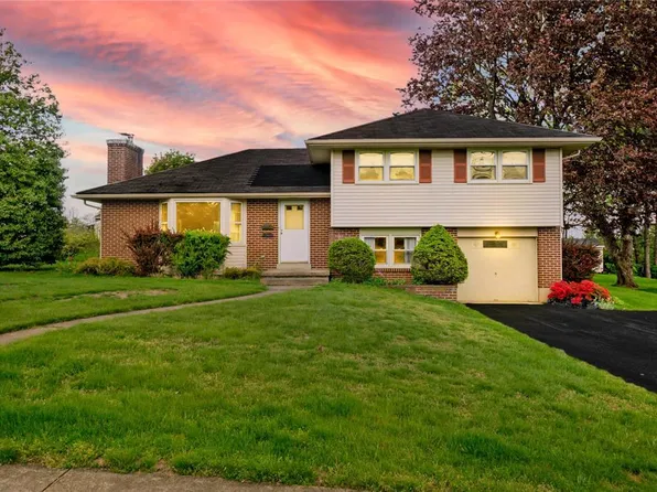 115 E Spruce St, Emmaus, PA 18049