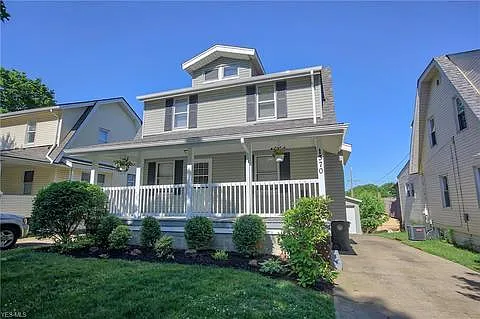1370 Neptune Ave Photo 1