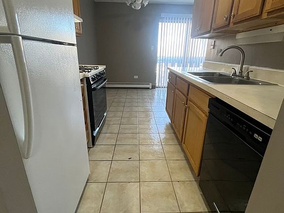 2nd image of 111 Pickwick Dr APT C