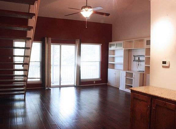 5th image of 1818 S Lakeshore Blvd APT 29