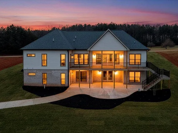 639 Compass Cove Cir, Moneta, VA 24121