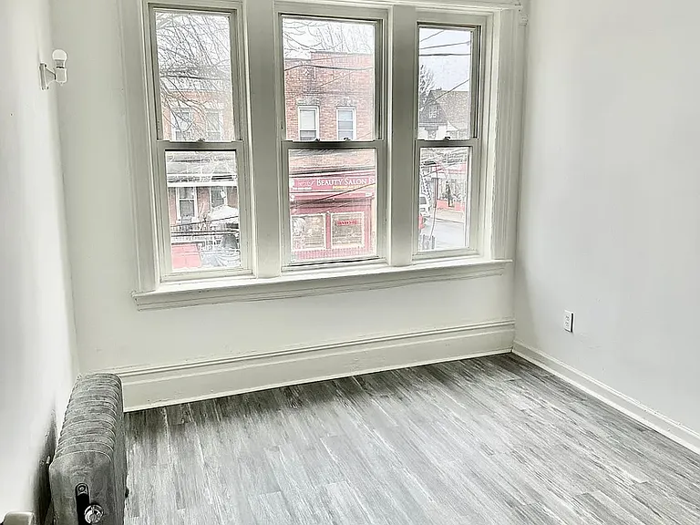 8701 91st Ave — Photo 6